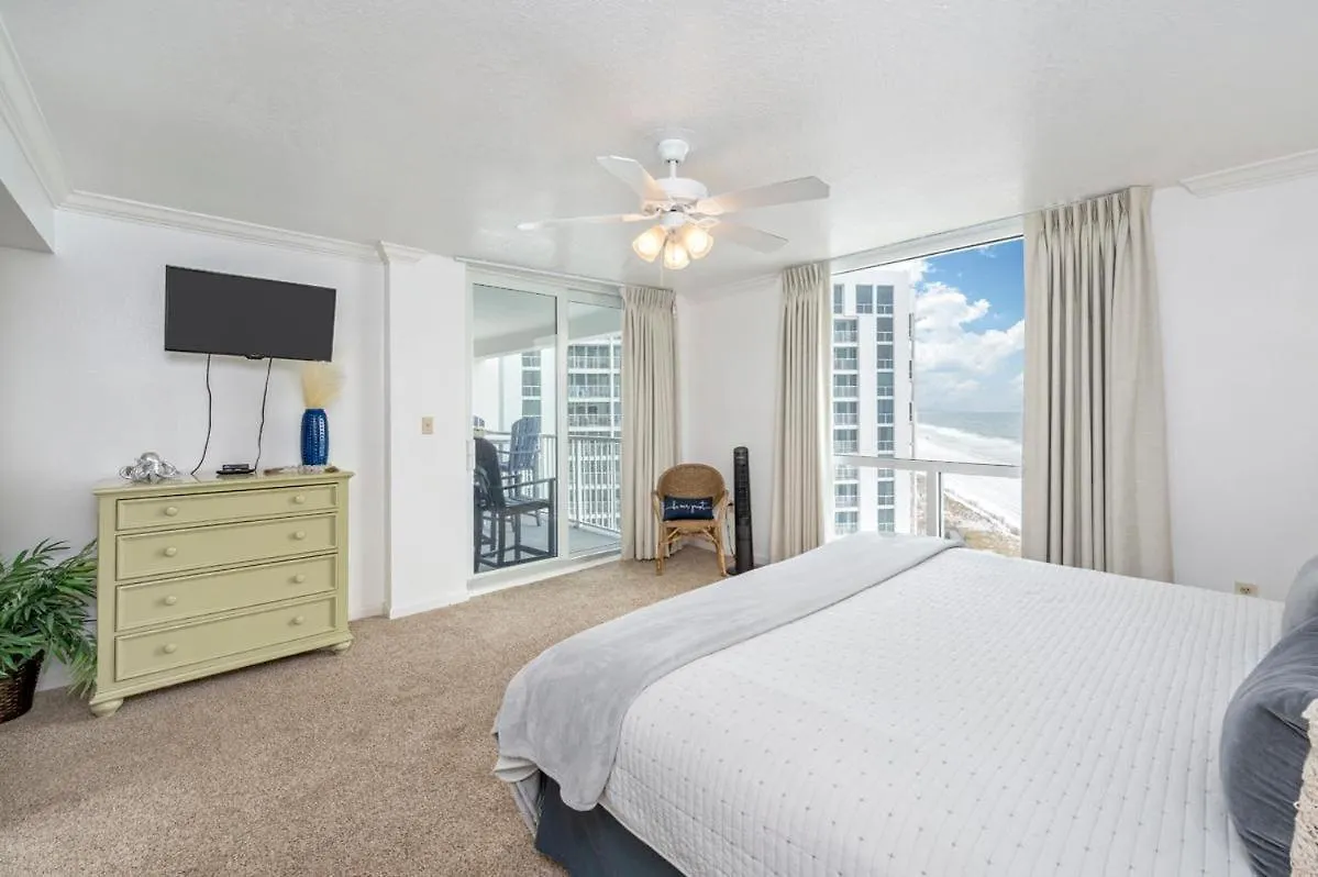 2085 - Beachfront Shoreline Towers - Free Beach Setup Destin Holiday home