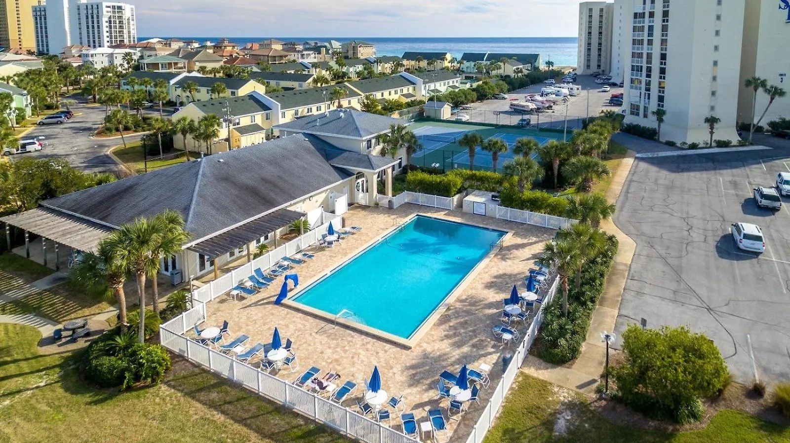 Holiday home 2085 - Beachfront Shoreline Towers - Free Beach Setup Destin
